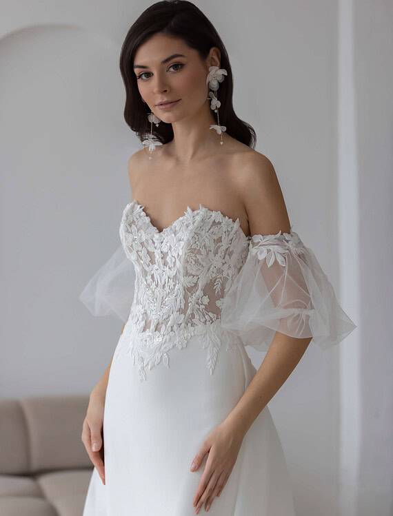 Honeymoonshop trouwjurk, winkel, trouwjurken, trouwpakken.