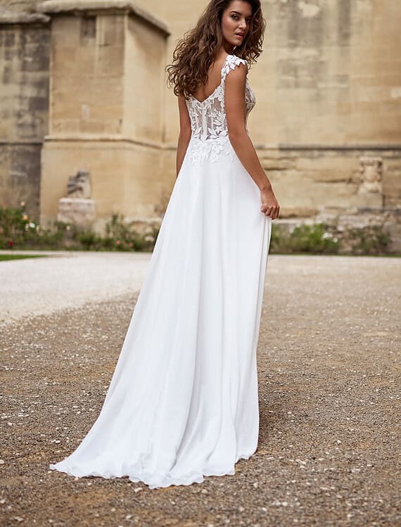 Trouwjurk 27610 Très Chic achterkant