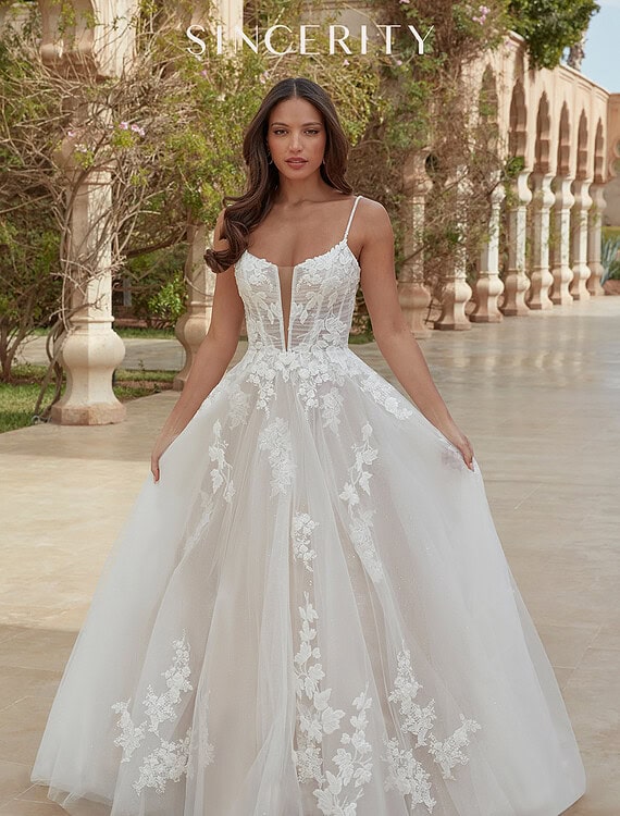 Trouwjurk 44432 Sincerity