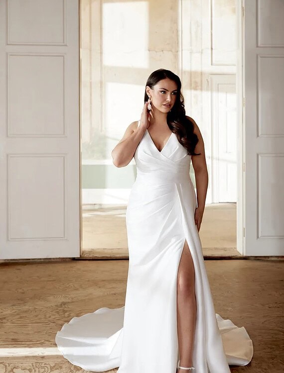 Trouwjurk 44505 van Sincerity kopen bij Honeymoonshop 6