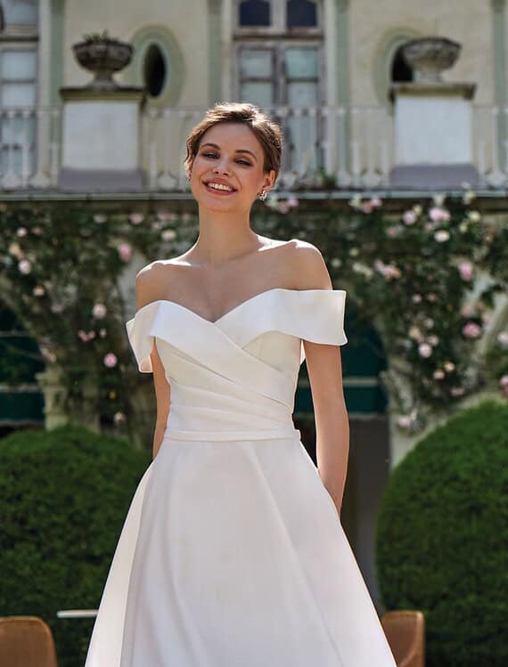 Honeymoonshop, winkel met trouwjurken en trouwpakken voor de perfecte bruiloft.