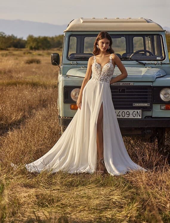 Huwelijksjurk Amelie, trouwjurk, trouwpakken, Honeymoonshop, winkel.