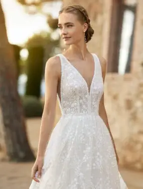 Trouwjurk Rita van Alma Novia kopen bij Honeymoonshop 3