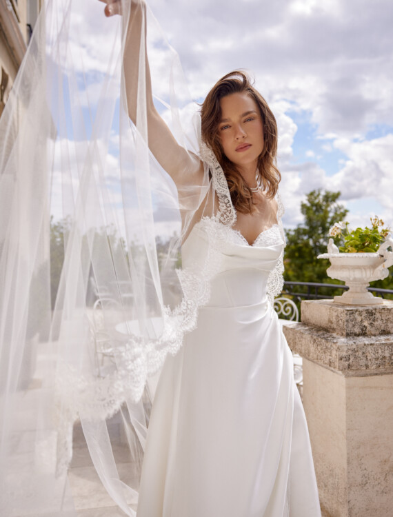 Trouwjurk 88515 Madison van Justin Alexander kopen bij Honeymoonshop 2