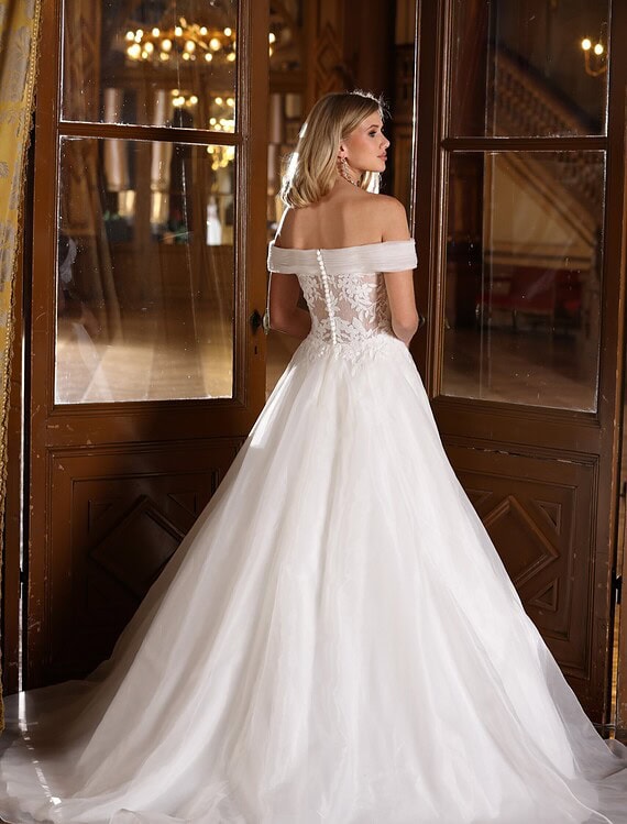 Trouwjurk Busra-O Azuree achterkant