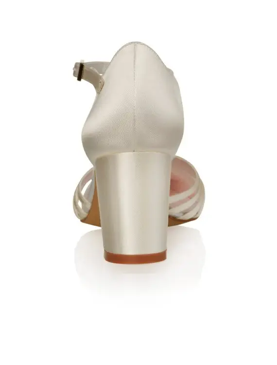 Bruidsschoen Gitta van Elsa Coloured Shoes kopen bij Honeymoonshop 5