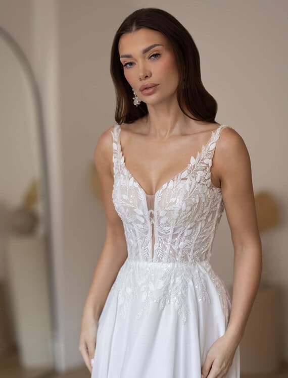 Honeymoonshop trouwjurk, winkel, trouwjurken, trouwpakken.