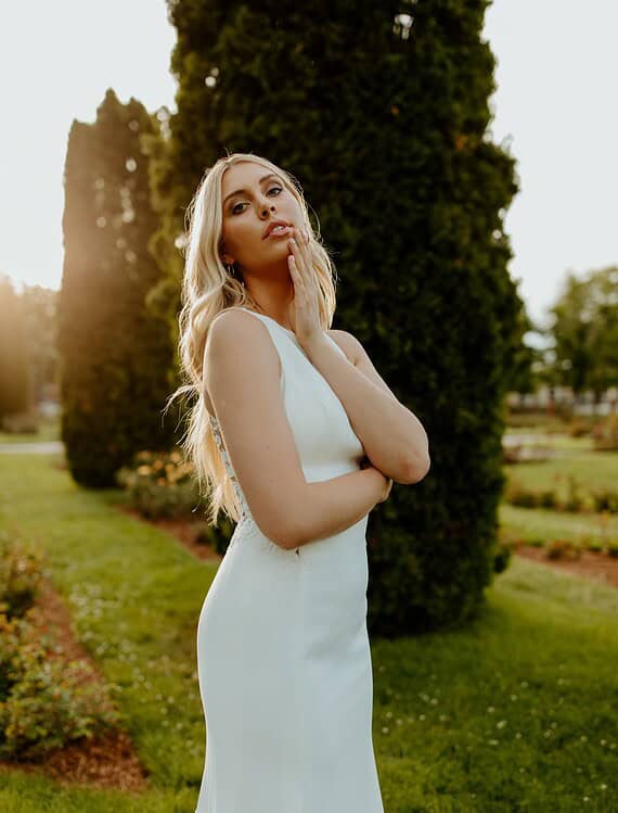 Trouwjurk 7664 kopen in de sale bij Honeymoonshop 2