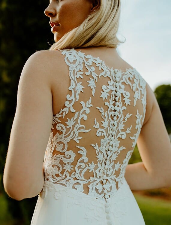 Trouwjurk 7664 kopen in de sale bij Honeymoonshop 4