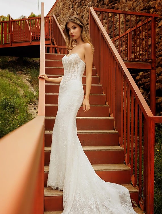 Trouwjurk 5WVM06 van Lore kopen bij Honeymoonshop 3
