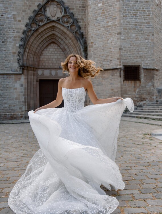 Trouwjurk 6WFX04 van Lore kopen bij Honeymoonshop 2
