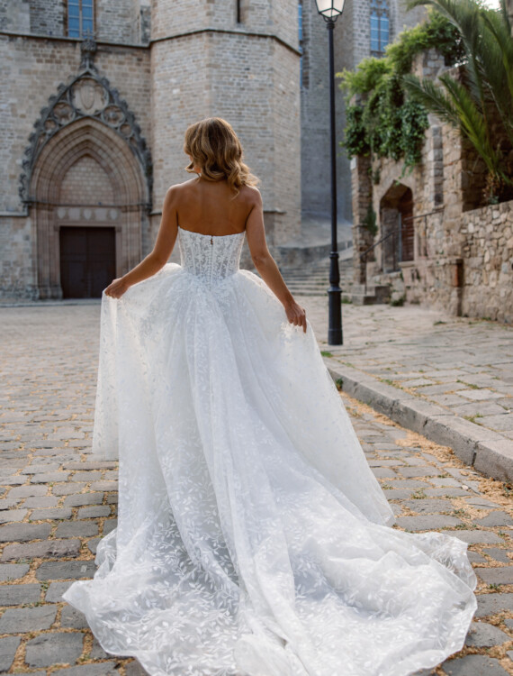 Trouwjurk 6WFX04 van Lore kopen bij Honeymoonshop 5