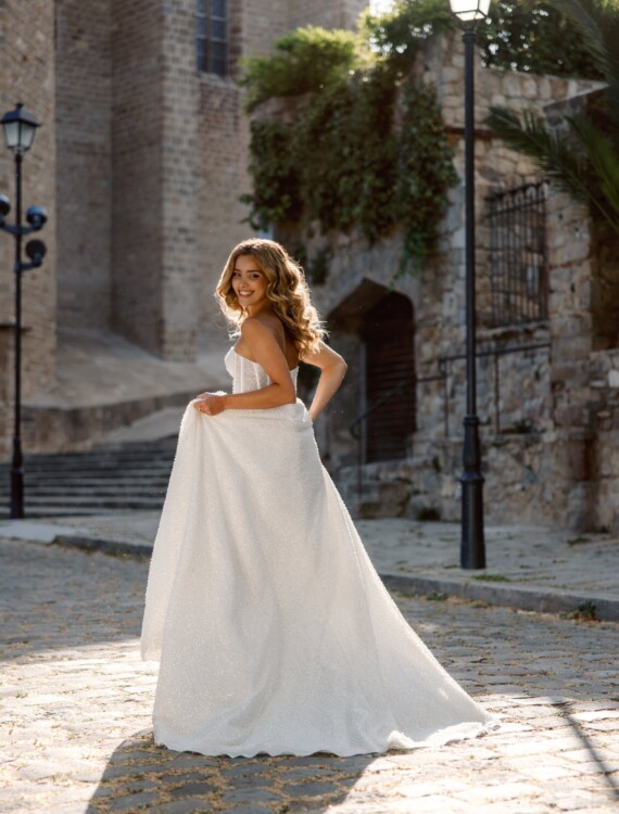 Trouwjurk 6WY10 van Lore kopen bij Honeymoonshop 4